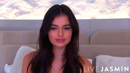 JasmineHille JasmineHille